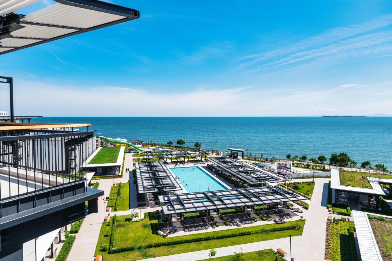 Voya Beach Resort Sveti Vlas Eksteriør bilde Adria Park